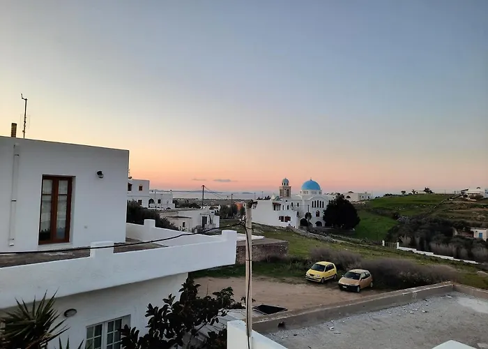 Naxian White House In Glinado Γλινάδο Νάξου