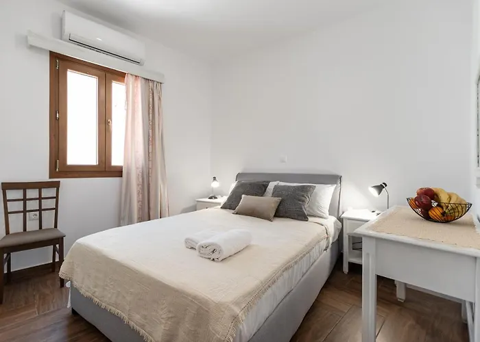 Naxian White House In Glinado Γλινάδο Νάξου