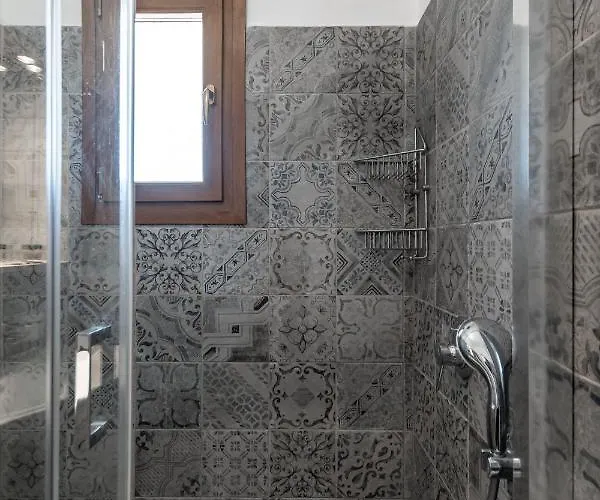 Naxian White House In Glinado Γλινάδο Νάξου