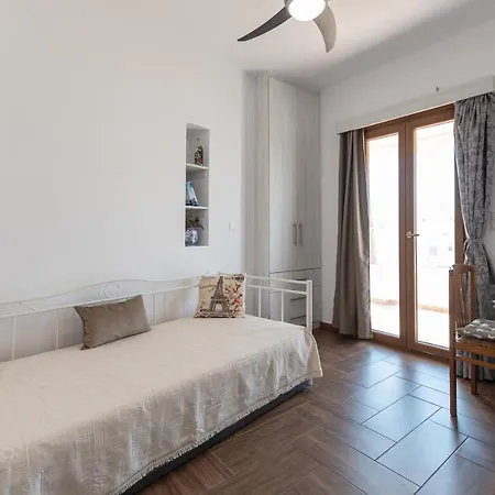 דירה Naxian White House In Glinado