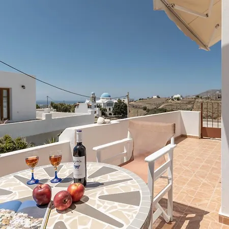 Naxian White House In Glinado *