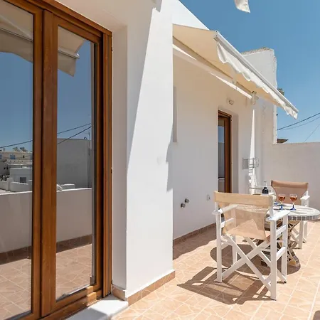 Naxian White House In Glinado