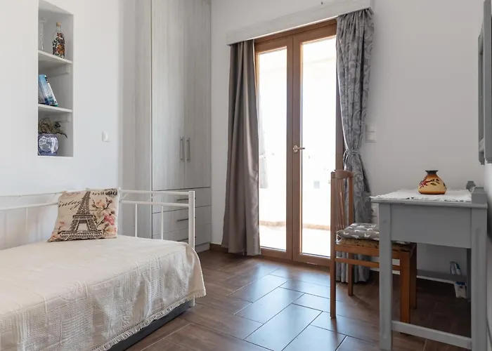 Naxian White House In Glinado * Glinado Naxos