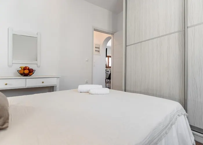 Naxian White House In Glinado * Glinado Naxos