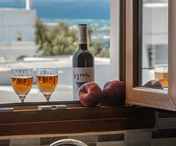 Naxian White House In Glinado Apartment