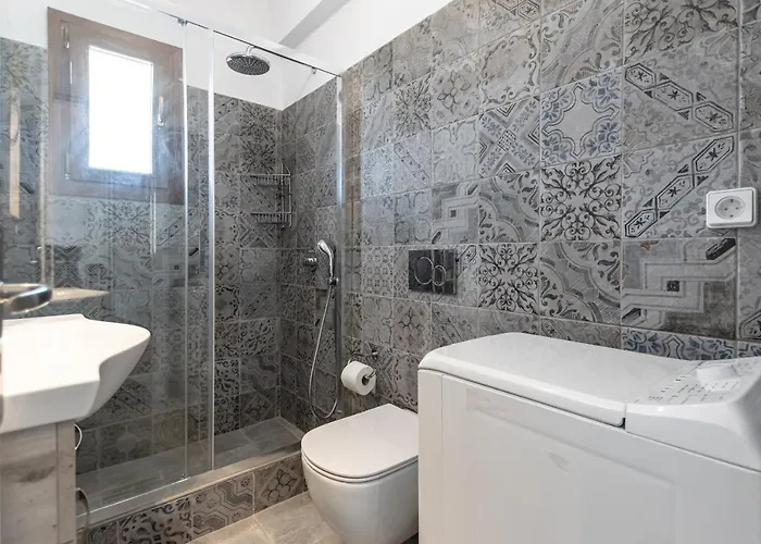 Naxian White House In Glinado Apartment *